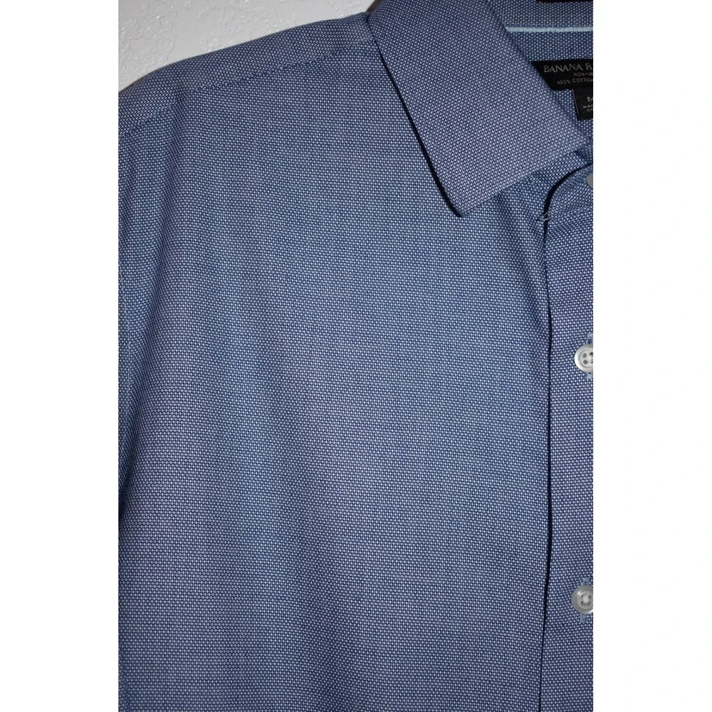 Banana Republic Grant Fit Blue Non-Iron Cotton Stretch Dress Shirt Medium Mens